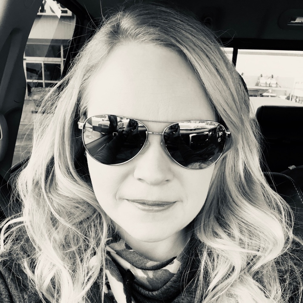 Meet your Posher, Leanna